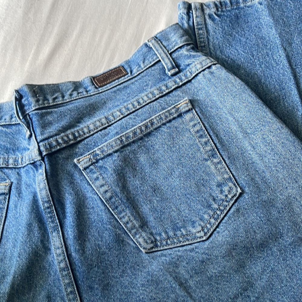 100% cotton light/med wash jeans from lee